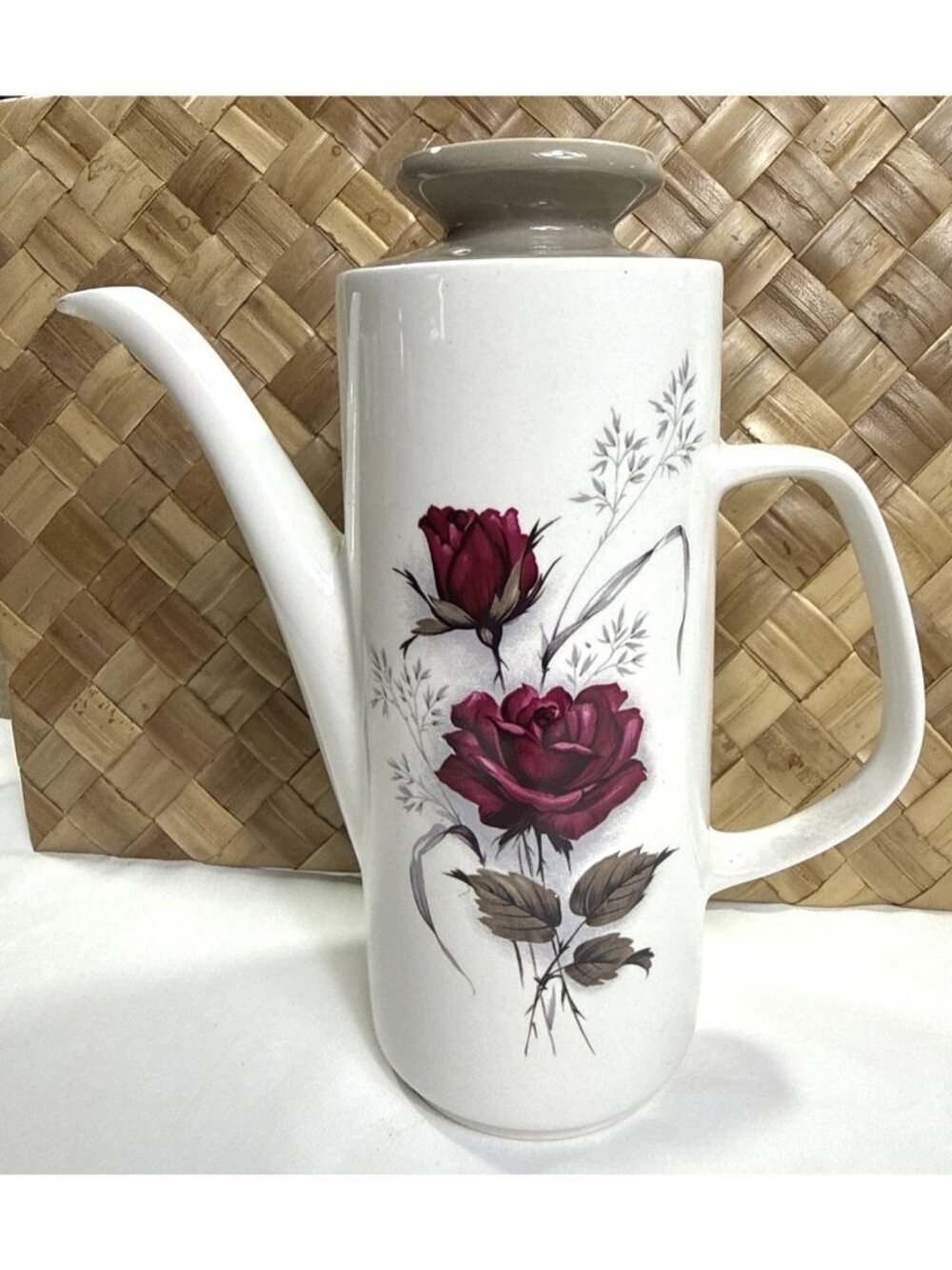 Vintage J & G Meakin Red Roses Coffee Pot w Lid White Ironstone England 5-6 cups